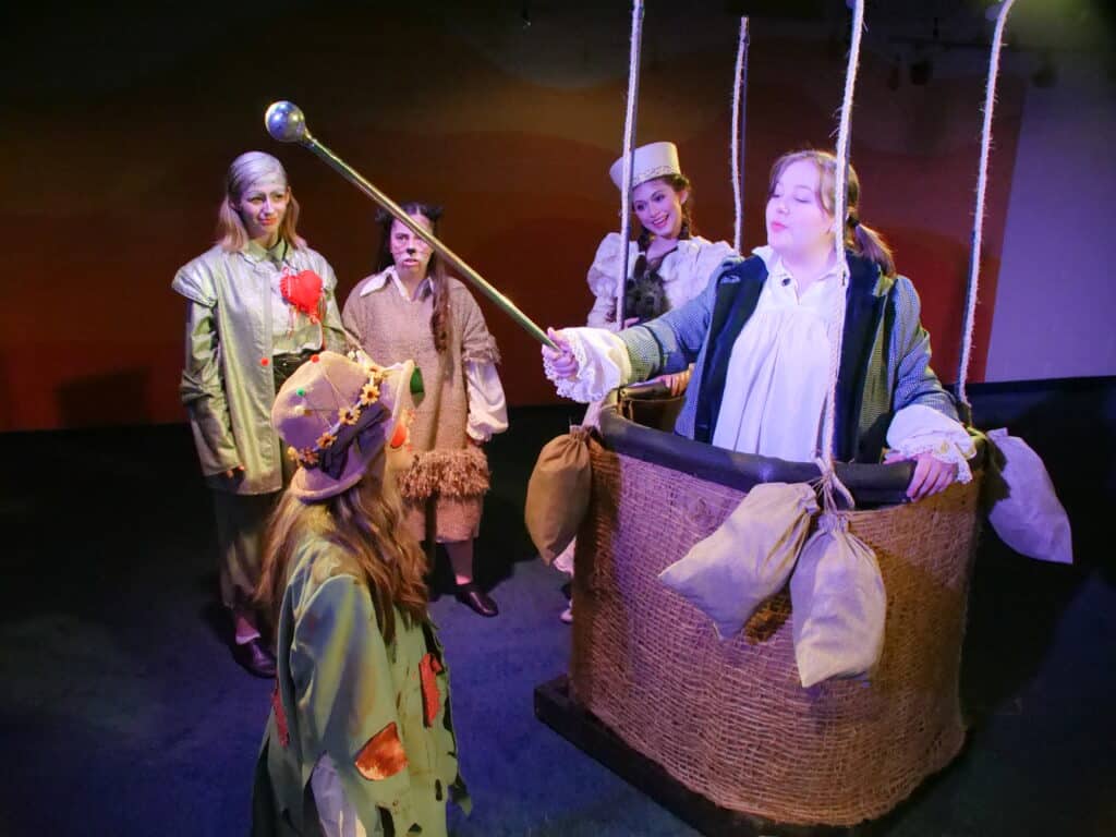Black Box Production of The Wizard of Oz